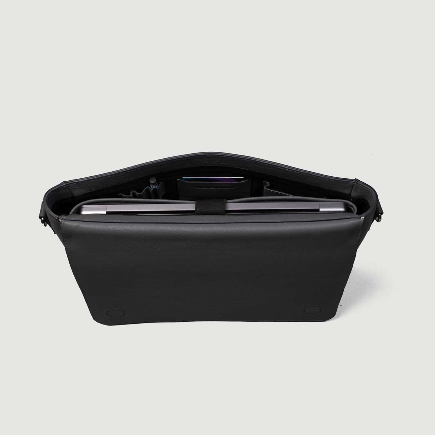 The Carismatico Grey Leather Messenger Bag For Men & Women The Jacket